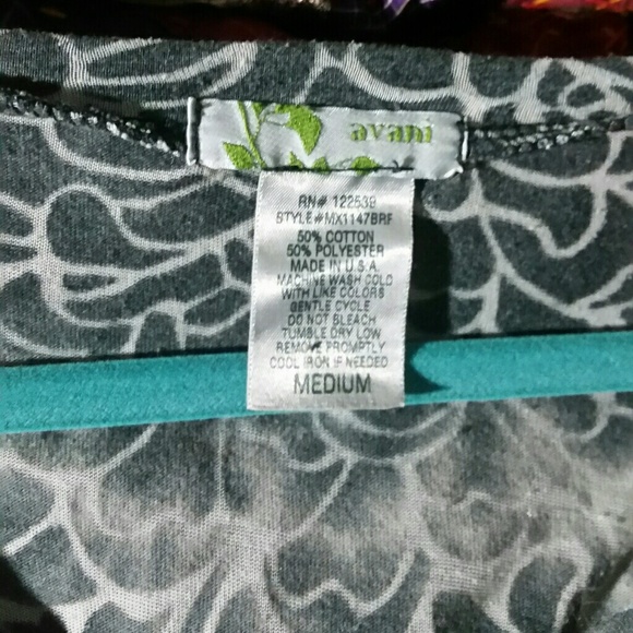 Cute Avani lightweight burnout style t shirt - Picture 2 of 2